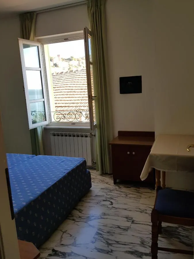 La Villetta Appartamenti Per Vacanze Finale Ligure 0*,  Italien